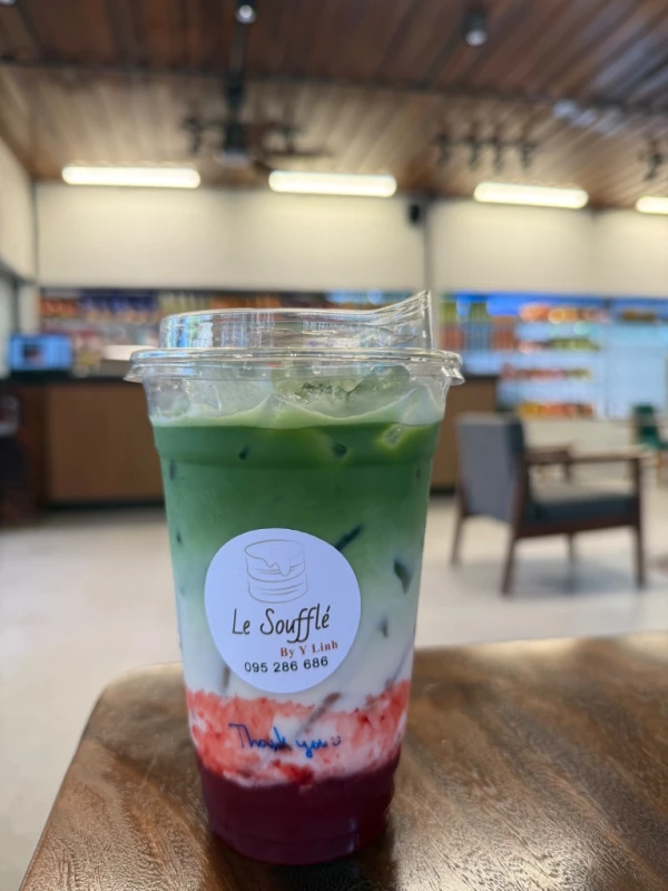 ម៉ាត់ឆាStrawberry