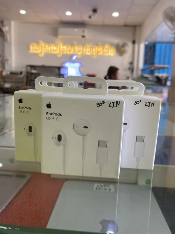កាស IPhone Zin 15P.M
